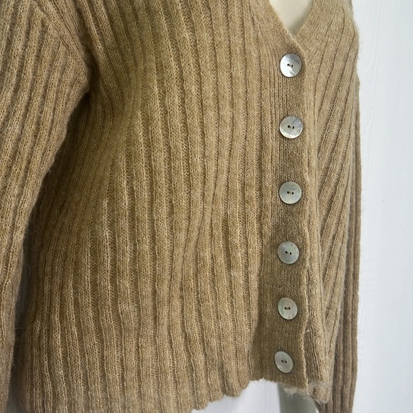 Mango - NWT Ribbed Tan Button Down Long Sleeve Cardigan Sweater Size Small - Picture 5 of 12